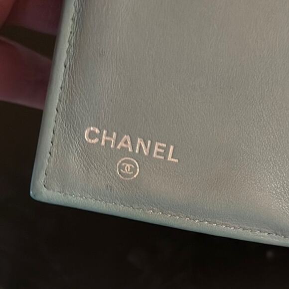 EUC , auth CHANEL electric Blue Wallet with Logo Accent - Picture 7 of 14